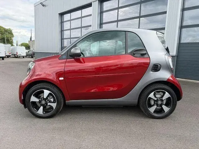 Gebraucht Smart ForTwo Coupé Exclusive 60 kW (82 PS) 2024 Rot Kleinwagen