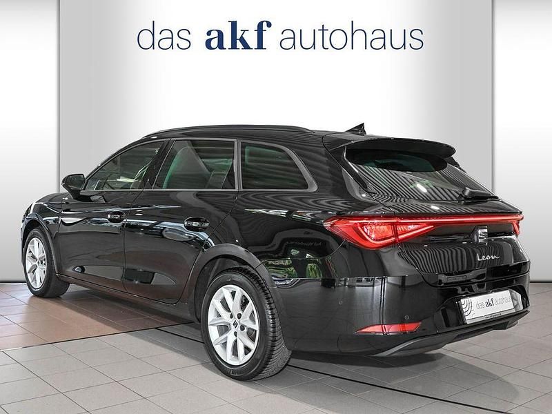 Gebraucht Seat Leon ST Style 150 PS (110 kW) 2024 Mitternachtsschwarz Kombi