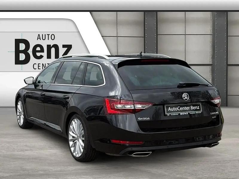 Gebraucht Skoda Superb LAURIN & KLEMENT 280 PS (205 kW) 2016 Schwarzmagic perleffekt (metallic) Kombi