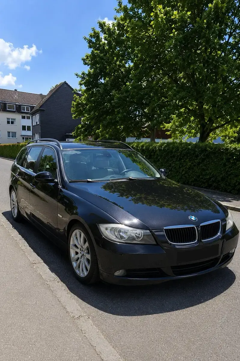 Gebraucht BMW 320 163 PS (119 kW) 2005 Schwarz Kombi
