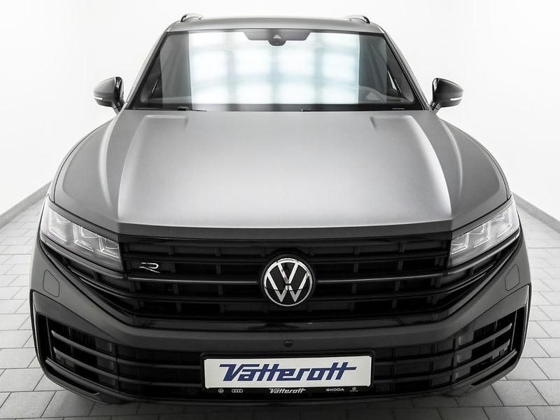 Gebraucht VW Touareg R 462 PS (339 kW) 2025 Siliziumgrau matt SUV