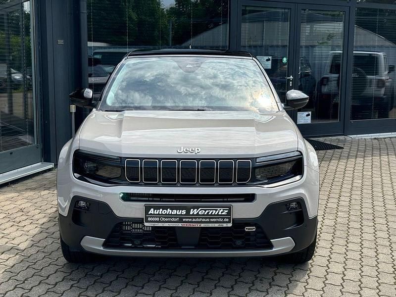 Neu Jeep Avenger Summit 110 PS (80 kW) 2025 Grau SUV