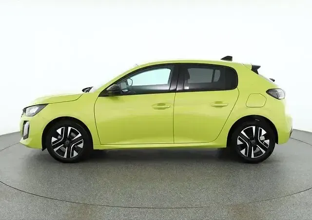 Neu Peugeot 208 101 PS (74 kW) 2026 Farogelbmet. Kleinwagen