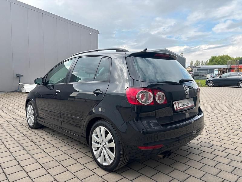 Gebraucht VW Golf VII 122 PS (89 kW) 2013 Schwarz Limousine