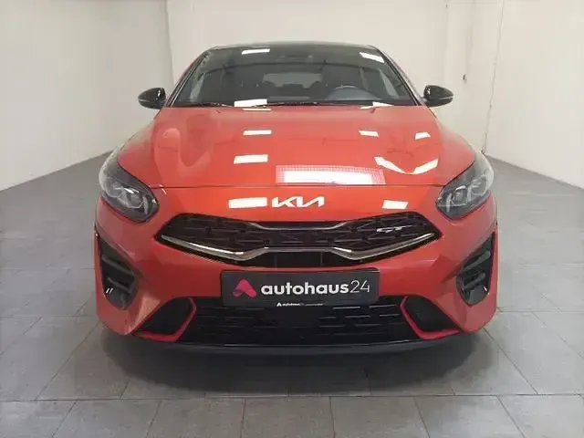 Używany Kia ProCeed GT 204 KM (150 kW) 2022 Pomarańczowy Kombi