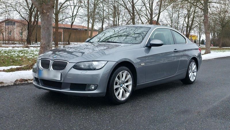 Gebraucht BMW 325 218 PS (160 kW) 2008 Grau Coupé