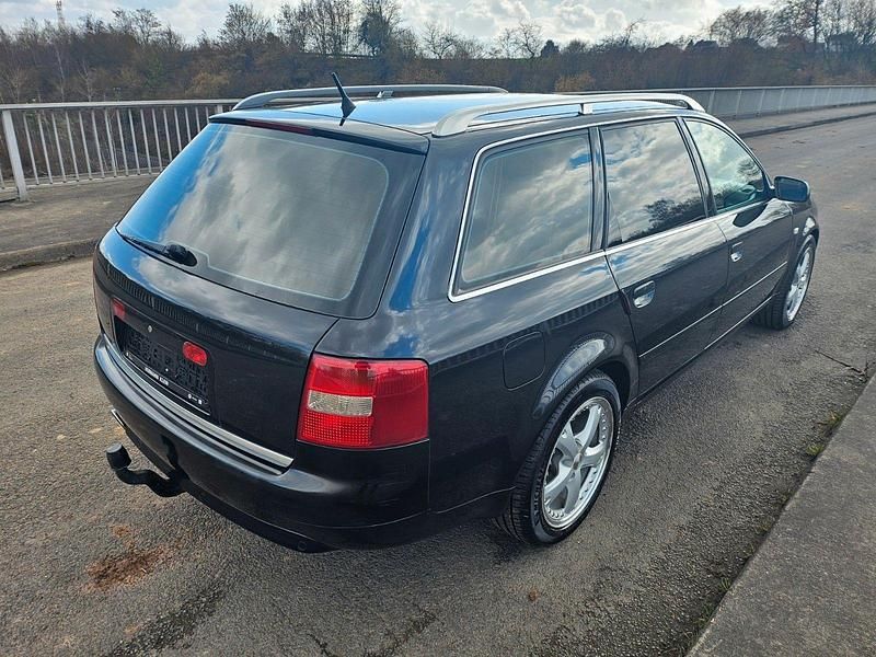 Gebraucht Audi A6 Sport 163 PS (119 kW) 2002 Schwarz Kombi