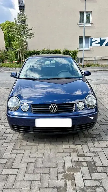 Gebraucht VW Polo 54 PS (39 kW) 2004 Blau Kleinwagen