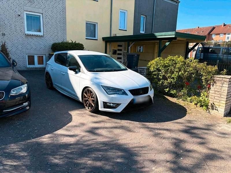 Usata Seat Leon 150 CV (110 kW) 2016 Bianco Utilitaria