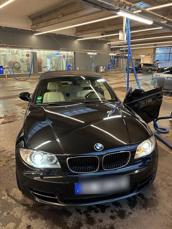 Schwarz Gebraucht 2010 BMW 118 Cabriolet Cabrio | 4.800 € (Fairer Preis) - Bild 1/4
