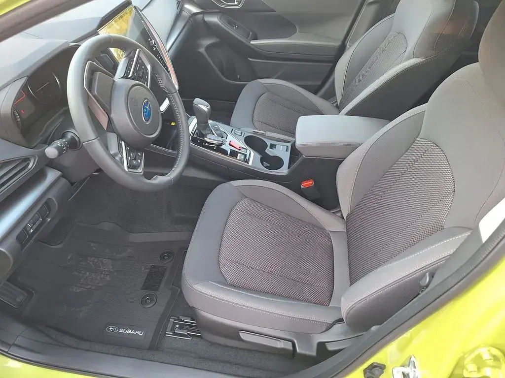Neu Subaru Impreza Trend 136 PS (100 kW) 2026 Citron yellow pearl Kleinwagen