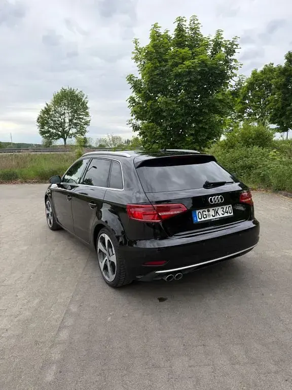 Używany Audi A3 Performance 150 KM (110 kW) 2017 Czarny Sedan/Limuzyna