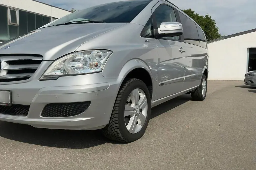Gebraucht Mercedes Viano Edition 163 PS (119 kW) 2012 Silber Van / Kleinbus