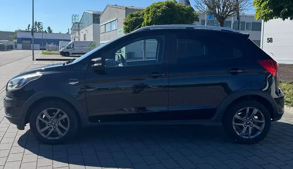 Gebraucht Ford Ka Plus Active 86 PS (63 kW) 2019 Schwarz Kleinwagen