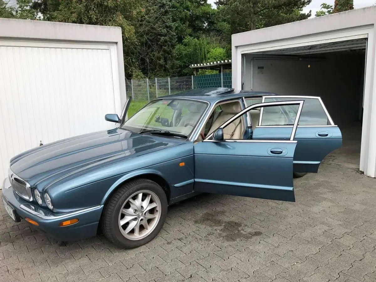 Gebraucht Jaguar XJ Sovereign 284 PS (208 kW) 2000 Blau Limousine