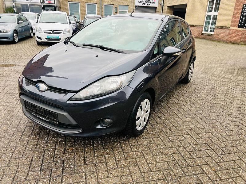 Gebraucht Ford Fiesta Trend 90 PS (66 kW) 2009 Grau Kleinwagen