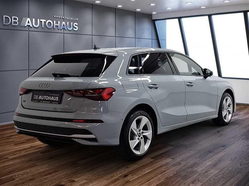 Gebraucht Audi A3 Advanced Plus 150 PS (110 kW) 2024 Grau Limousine
