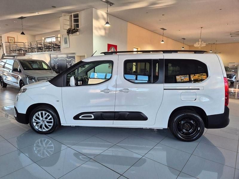 Weiß Gebraucht 2019 Citroën Berlingo Shine Van / Kleinbus | 15.500 € (Superpreis) - Bild 1/4