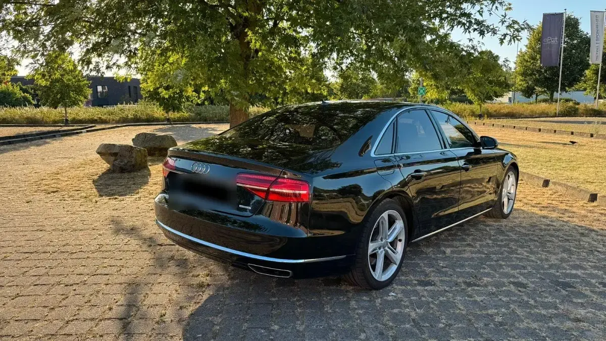 Gebraucht Audi A8L Premium 385 PS (283 kW) 2015 Schwarz Limousine
