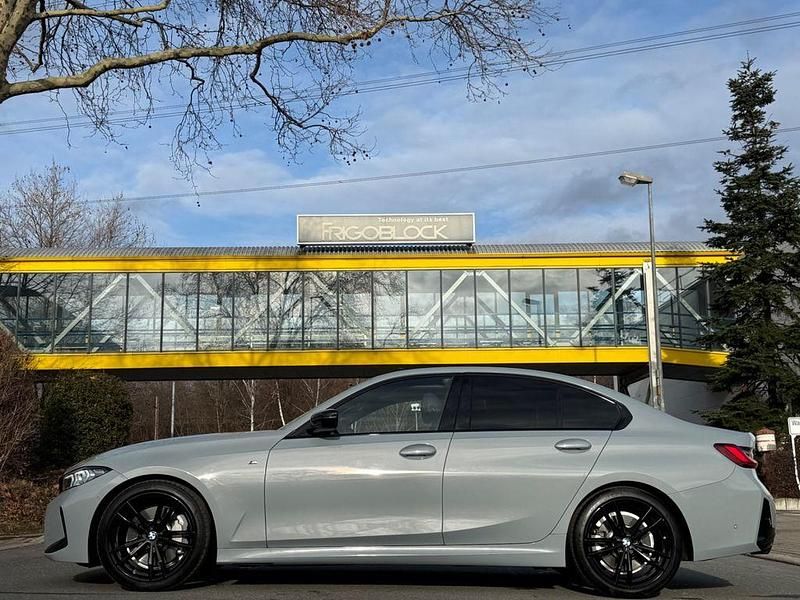 Gebraucht BMW 330 M Sport 286 PS (210 kW) 2023 Grau Limousine