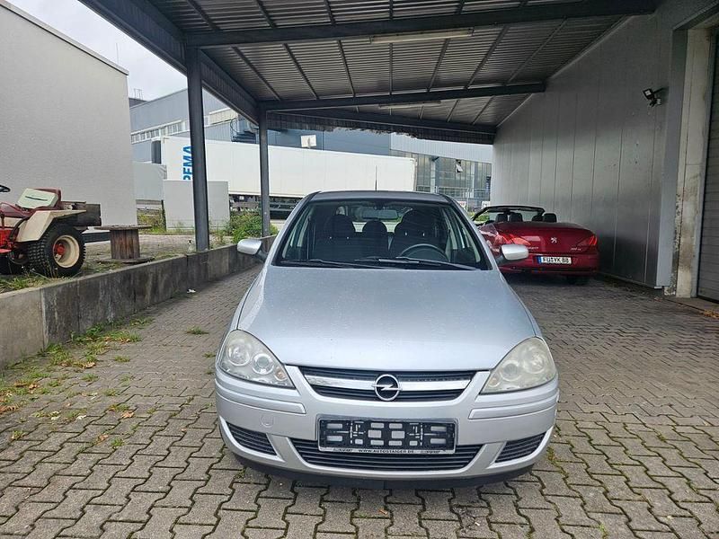 Silber Gebraucht 2005 Opel Corsa Edition Limousine | 2.780 € (Teuer) - Bild 1/4