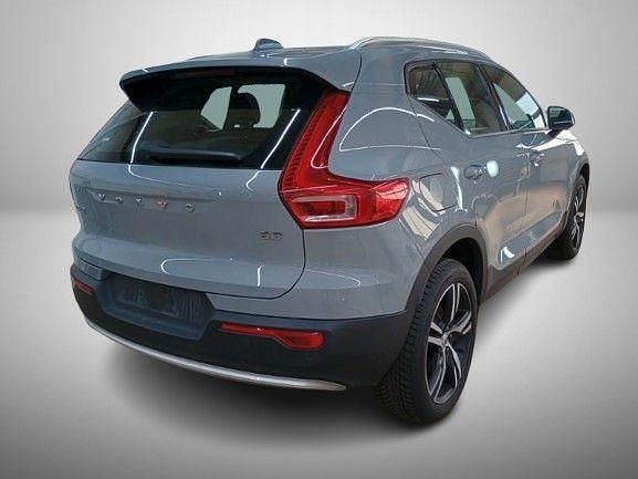 Gebraucht Volvo XC40 163 PS (119 kW) 2024 Vapour grey / metallic SUV