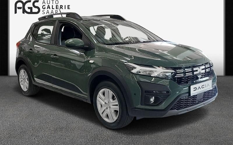 Gebraucht Dacia Sandero Expression 101 PS (74 kW) 2024 Grau Kleinwagen