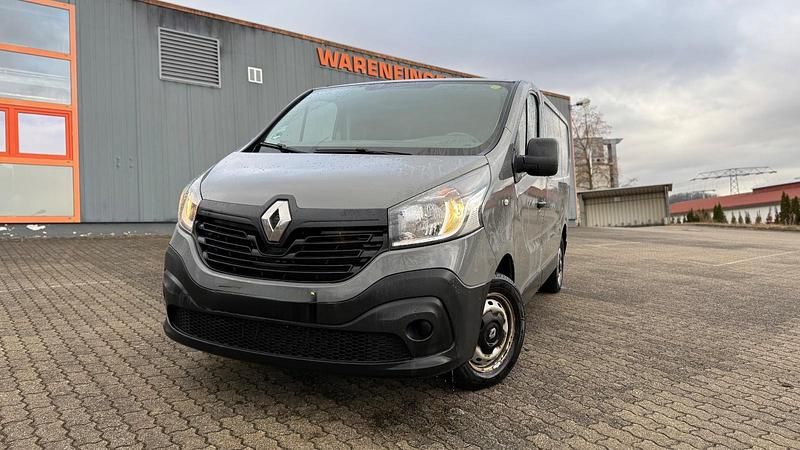 Gebraucht Renault Trafic 95 PS (69 kW) 2019 Grau Van / Kleinbus