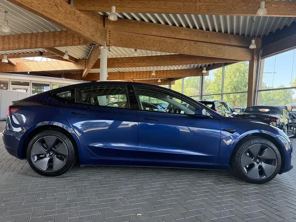 Gebraucht Tesla Model 3 366 kW (498 PS) 2022 Deep blue Limousine