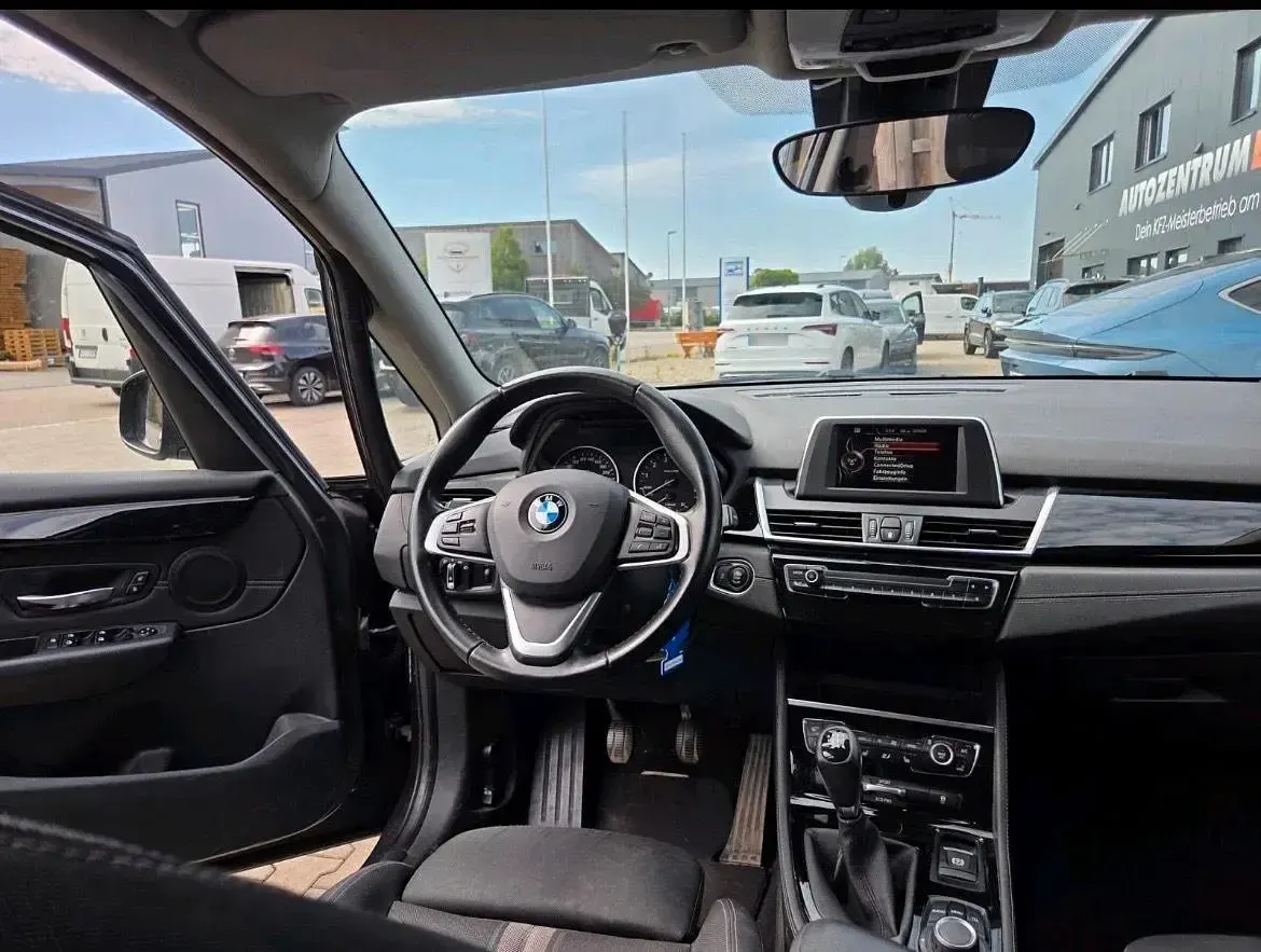 Gebraucht BMW 218 Gran Tourer 136 PS (100 kW) 2015 Grau Van / Kleinbus