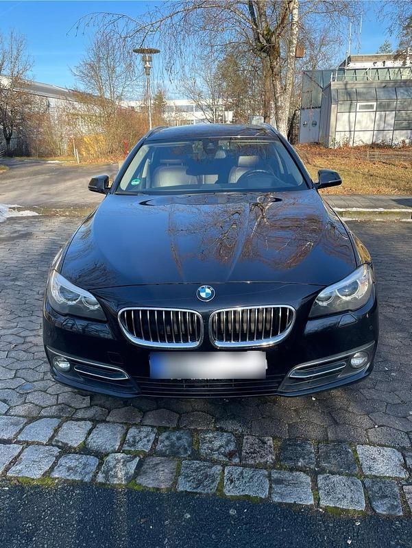 Gebraucht BMW 520 Luxury Line 184 PS (135 kW) 2014 Schwarz Kombi