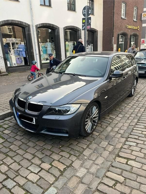 Gebraucht BMW 335 286 PS (210 kW) 2007 Grau Kombi