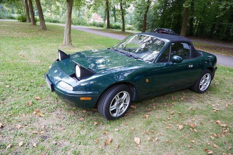 Grün Gebraucht 1998 Mazda MX5 Cabrio | 7.990 € (Guter Preis) - Bild 1/4