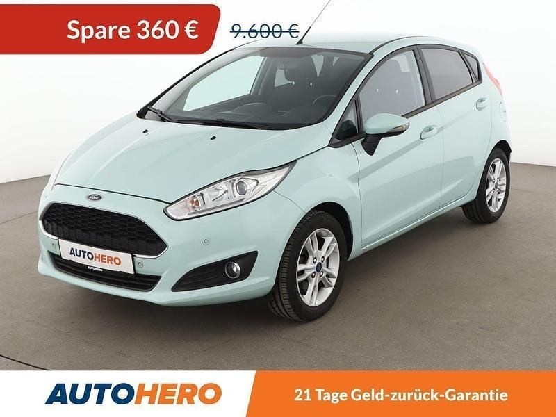 Grün Gebraucht 2016 Ford Fiesta Celebration Kleinwagen | 8.760 € (Fairer Preis) - Bild 1/3