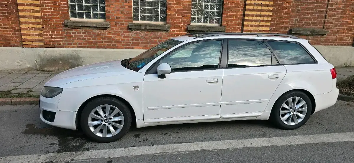 Gebraucht Seat Exeo 143 PS (105 kW) 2012 Weiß Kombi