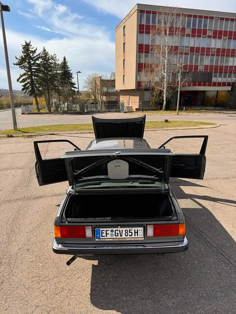 Gebraucht BMW 316 97 PS (71 kW) 1985 Grau Coupé