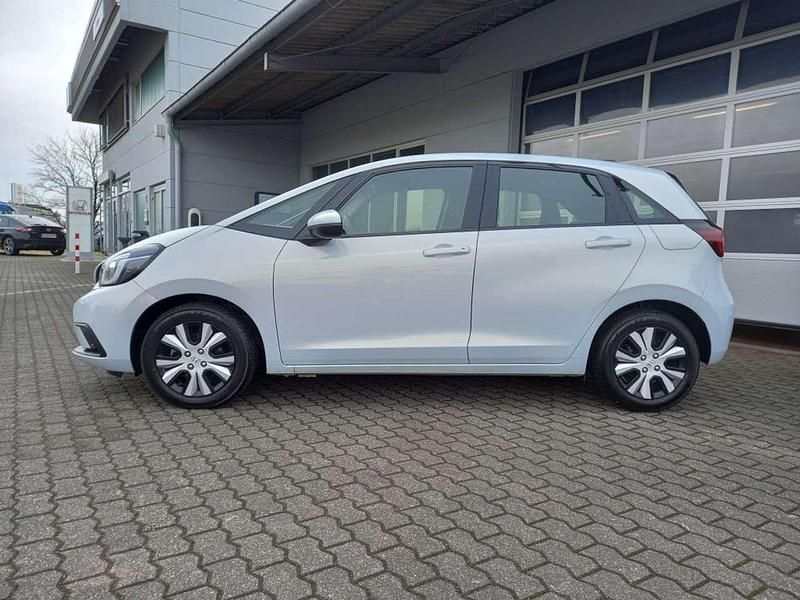 Gebraucht Honda Jazz Elegance 109 PS (80 kW) 2022 Premium sunlight white pearl Kleinwagen