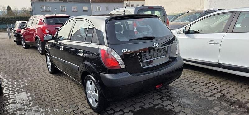 Gebraucht Kia Rio EX 111 PS (81 kW) 2010 Schwarz Limousine