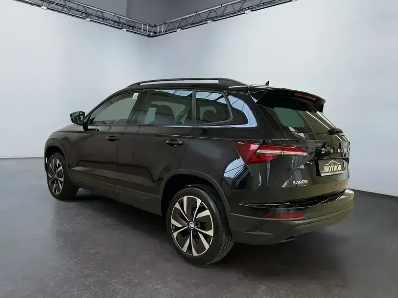 Gebraucht Skoda Karoq Style 150 PS (110 kW) 2023 Schwarzmagic perleffekt SUV