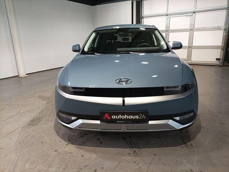 Gebraucht Hyundai Ioniq 125 kW (170 PS) 2023 Blau Kleinwagen