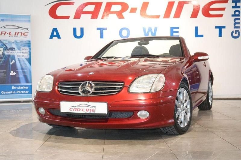 Rot Gebraucht 2003 Mercedes SLK200 Cabrio | 7.333 € (Fairer Preis) - Bild 1/4