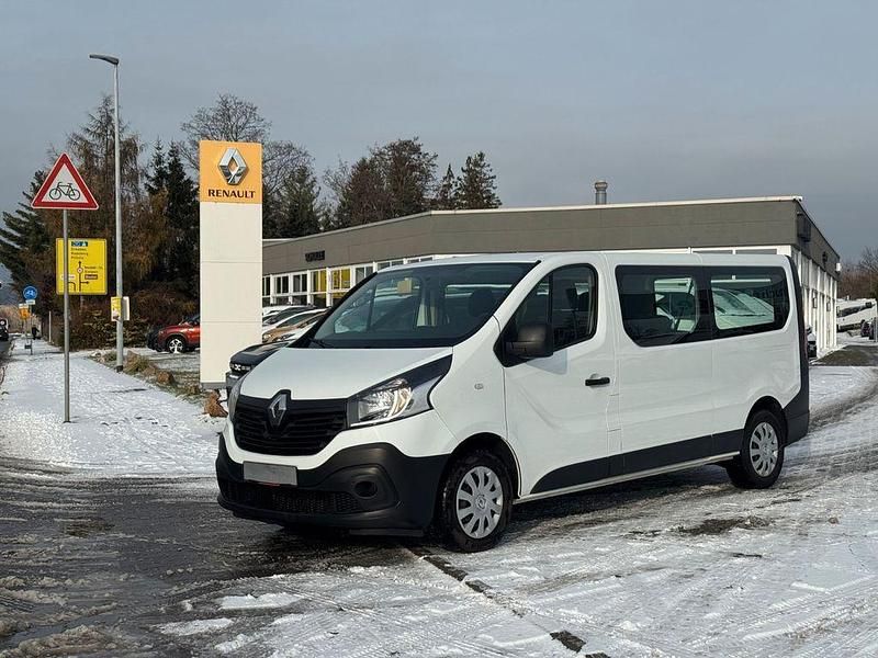 Gebraucht Renault Trafic Expression 145 PS (106 kW) 2018 Weiß Van / Kleinbus