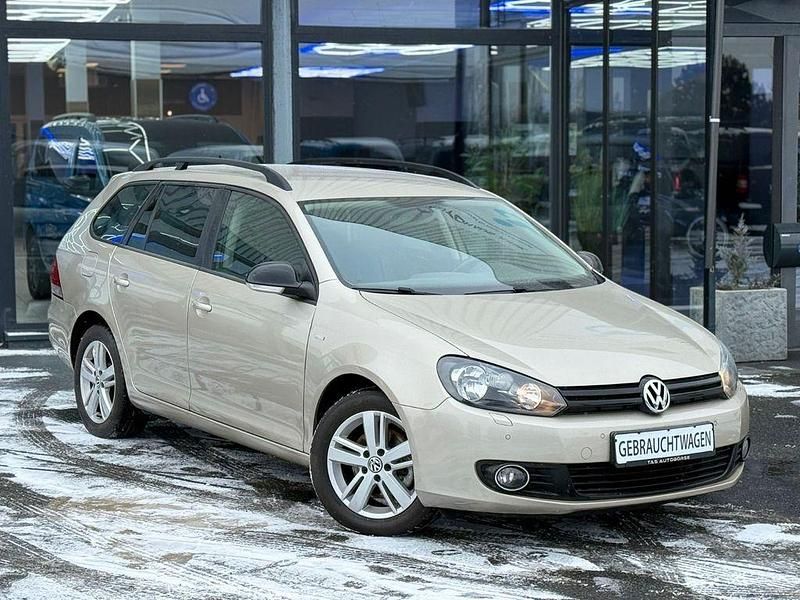 Gebraucht VW Golf VI Match 105 PS (77 kW) 2012 Silber Kleinwagen