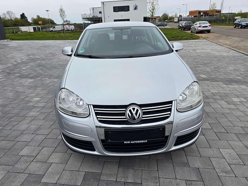 Gebraucht VW Jetta Trendline 102 PS (75 kW) 2006 Reflexsilber metallic Limousine