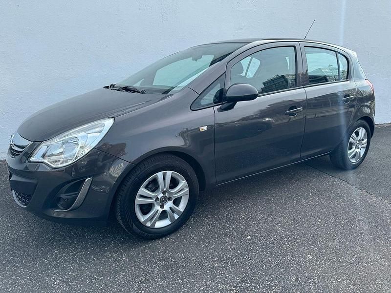 Second-hand Opel Corsa Active 86 CP (63 kW) 2013 Gri Hatchback