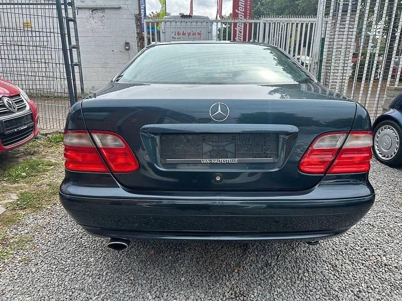 Gebraucht Mercedes CLK230 Avantgarde 197 PS (144 kW) 2001 Coupé