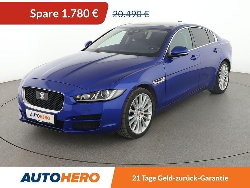 Blau Gebraucht 2018 Jaguar XE Portfolio Limousine | 18.710 € (Guter Preis) - Bild 1/3