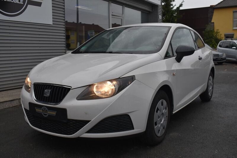 Gebraucht Seat Ibiza SC Basis 60 PS (44 kW) 2011 Weiß Kleinwagen