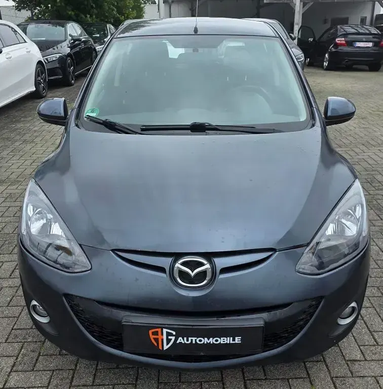 Gebraucht Mazda 2 Active 84 PS (61 kW) 2011 Grau Kleinwagen