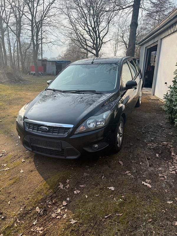 Gebraucht Ford Focus 125 PS (91 kW) 2010 Schwarz Kombi